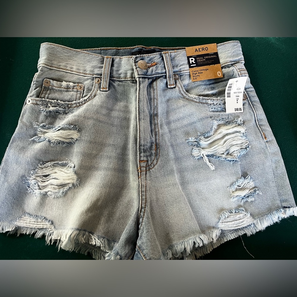 Aero new with tags shorts